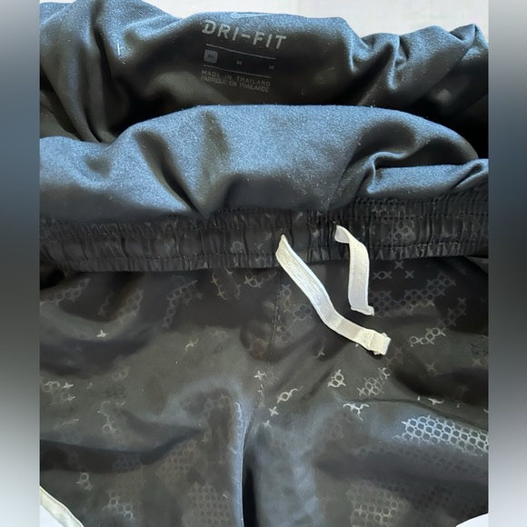 Nike shorts - Picture 3 of 3